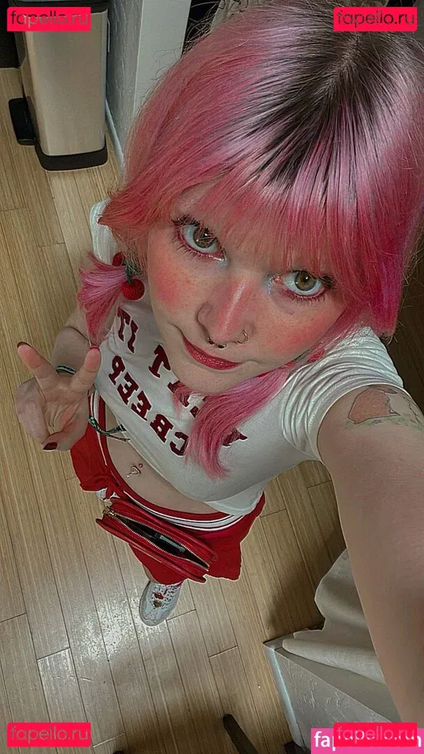 lawlietigerpony Onlyfans Photo Gallery 