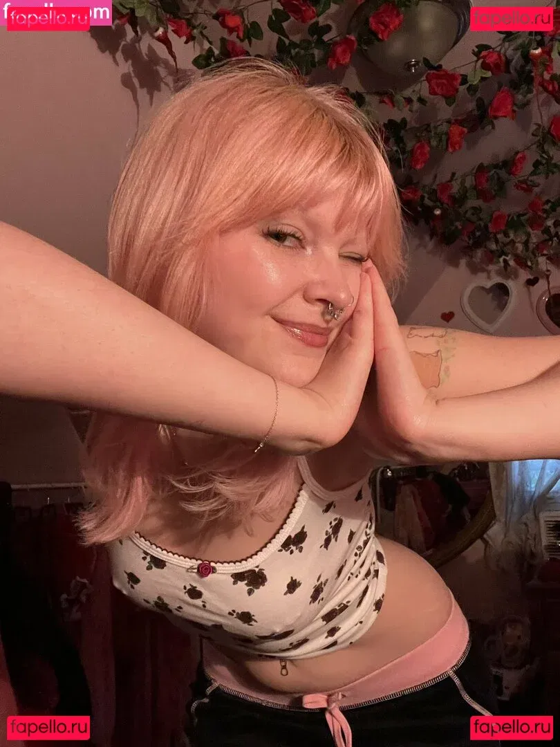 lawlietigerpony Onlyfans Photo Gallery 