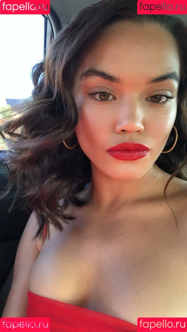 Paris Berelc / theparisberelc Onlyfans Photo Gallery 