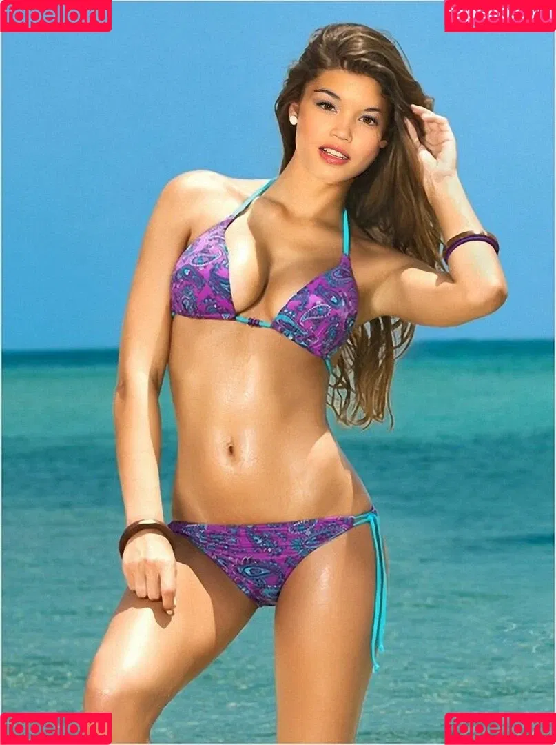 Paris Berelc / theparisberelc Onlyfans Photo Gallery 