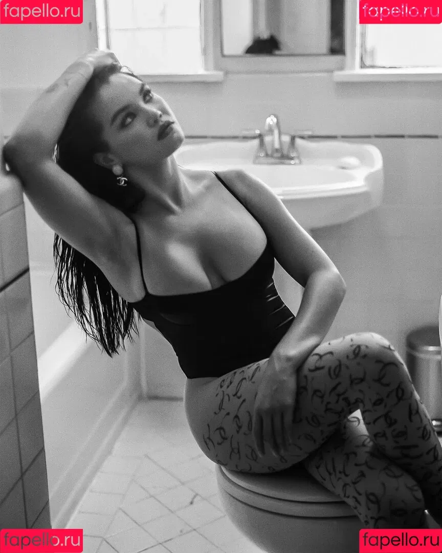 Paris Berelc / theparisberelc Onlyfans Photo Gallery 