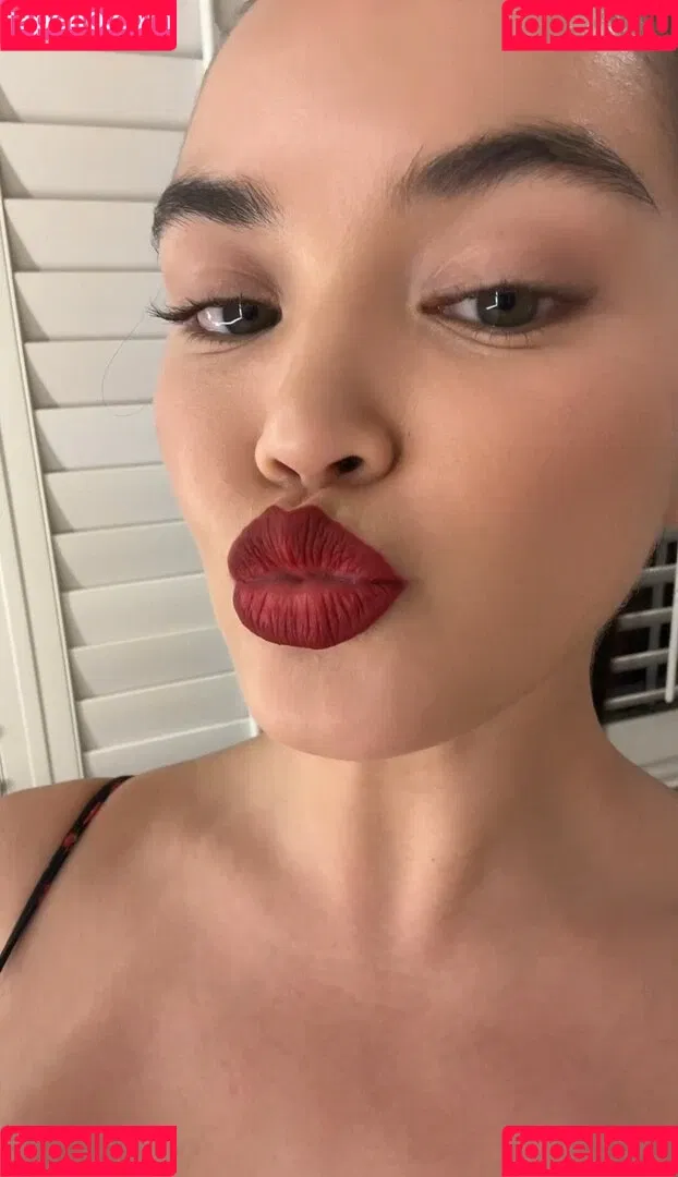 Paris Berelc / theparisberelc Onlyfans Photo Gallery 