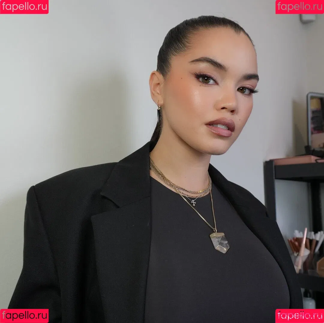 Paris Berelc / theparisberelc Onlyfans Photo Gallery 