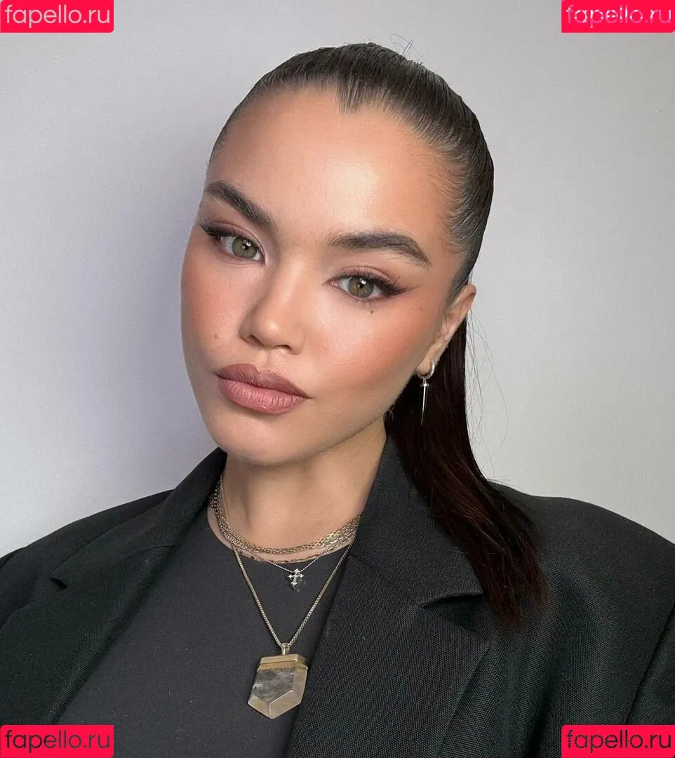 Paris Berelc / theparisberelc Onlyfans Photo Gallery 