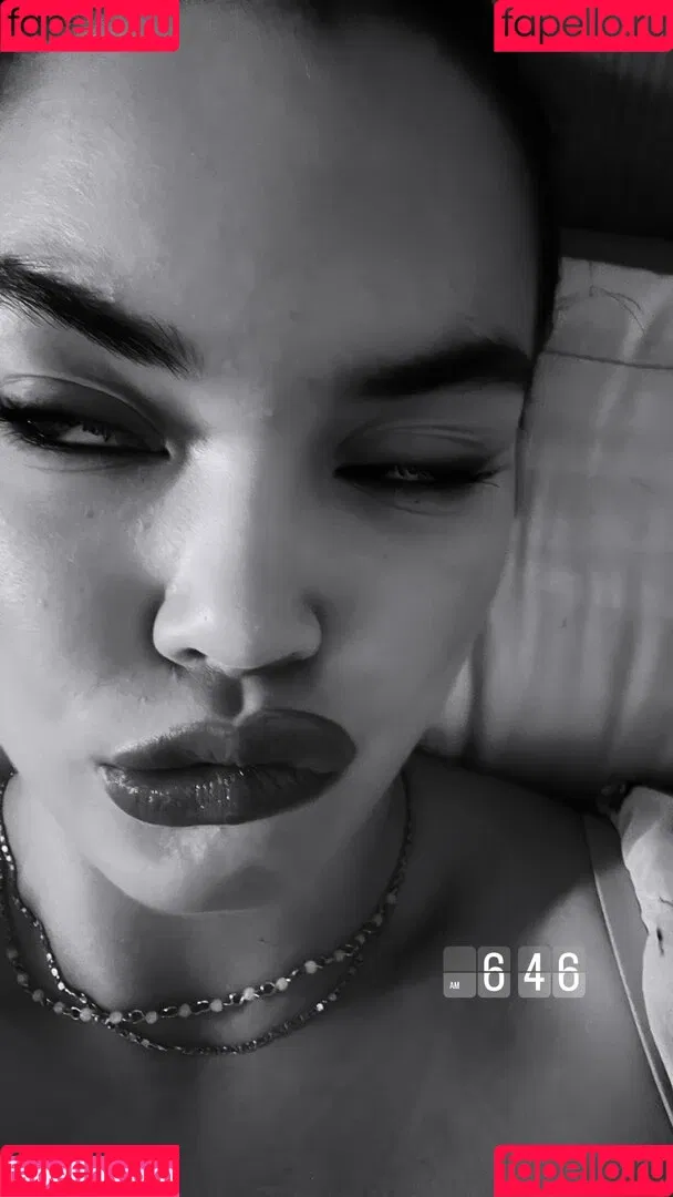 Paris Berelc / theparisberelc Onlyfans Photo Gallery 