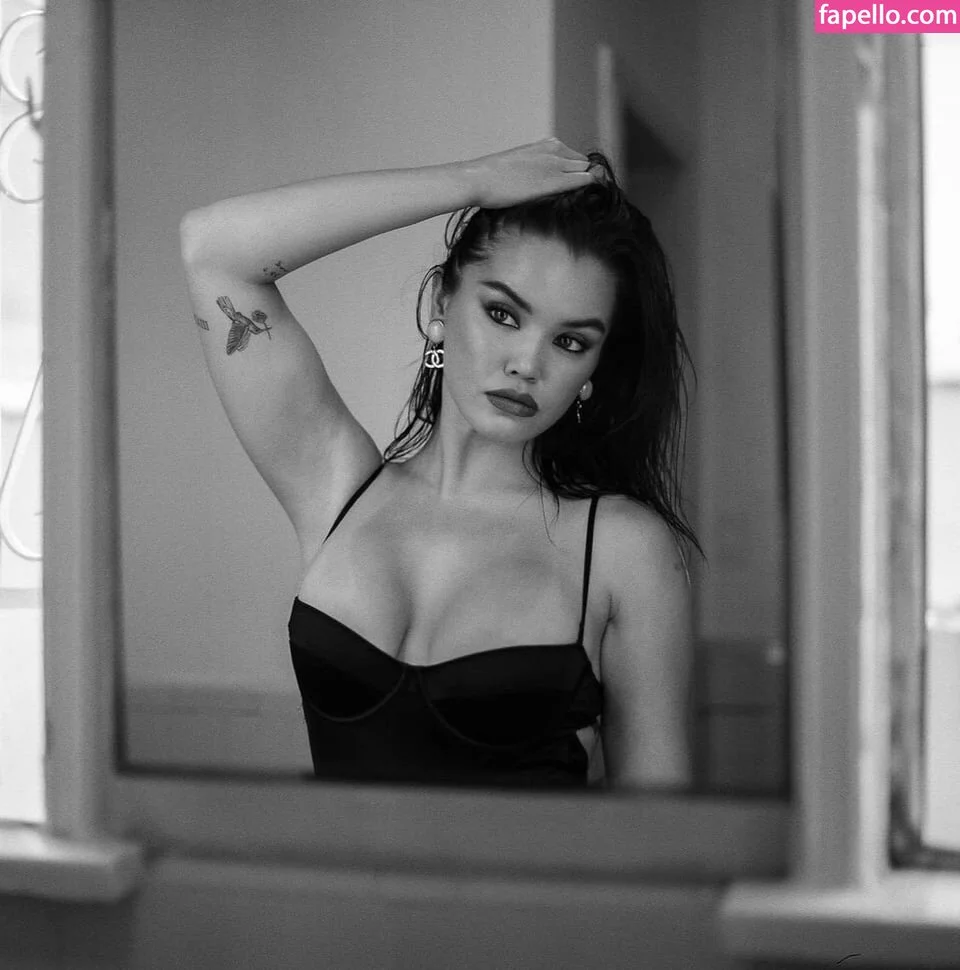 Paris Berelc / theparisberelc Onlyfans Photo Gallery 