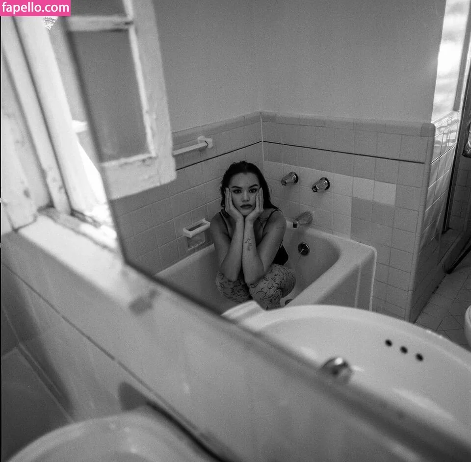 Paris Berelc / theparisberelc Onlyfans Photo Gallery 