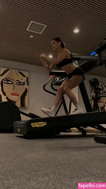 Paris Berelc / theparisberelc Onlyfans Photo Gallery 