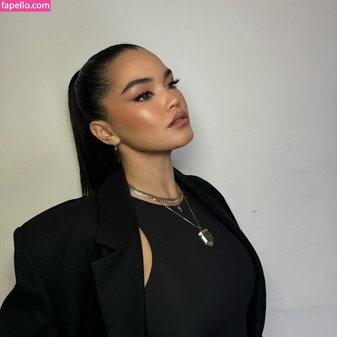 Paris Berelc / theparisberelc Onlyfans Photo Gallery 