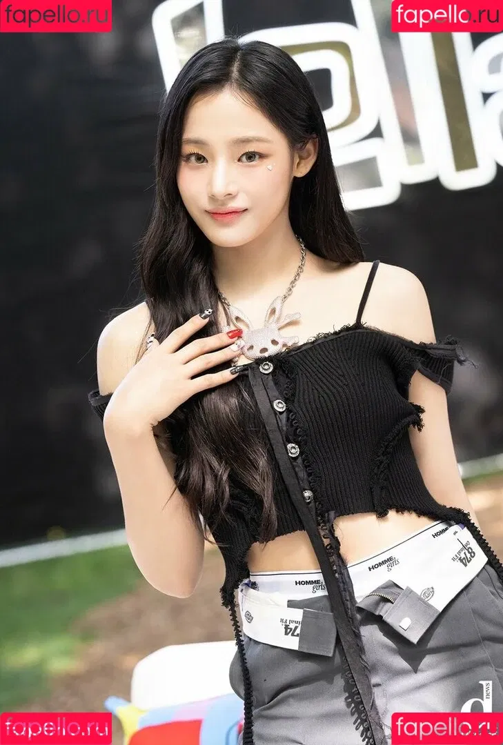 Minji / lovres_min__ / miniwithtattoos / newjeans_official Onlyfans Photo Gallery 