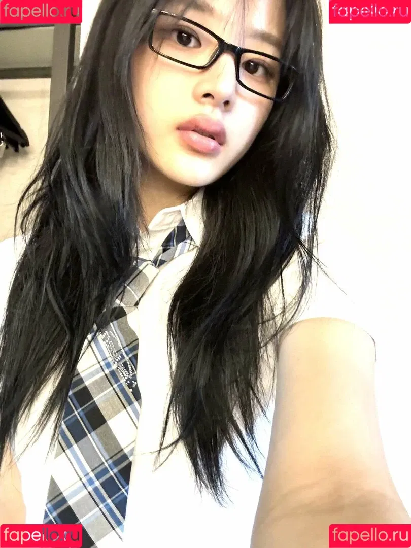Minji / lovres_min__ / miniwithtattoos / newjeans_official Onlyfans Photo Gallery 