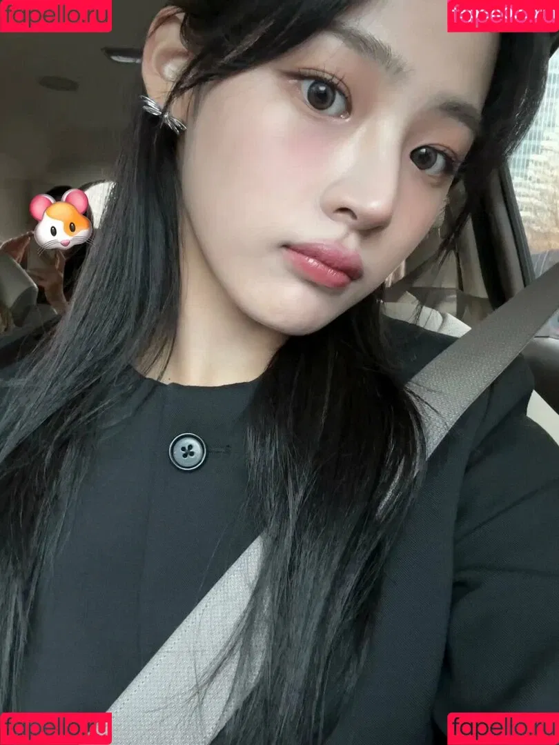 Minji / lovres_min__ / miniwithtattoos / newjeans_official Onlyfans Photo Gallery 
