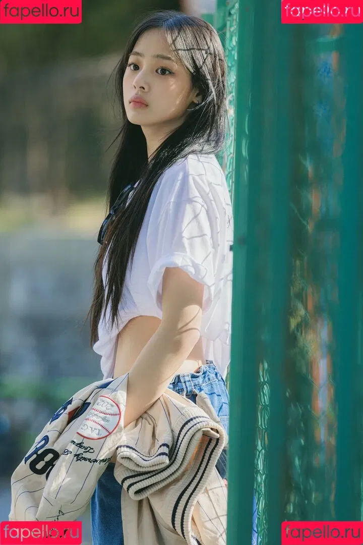 Minji / lovres_min__ / miniwithtattoos / newjeans_official Onlyfans Photo Gallery 