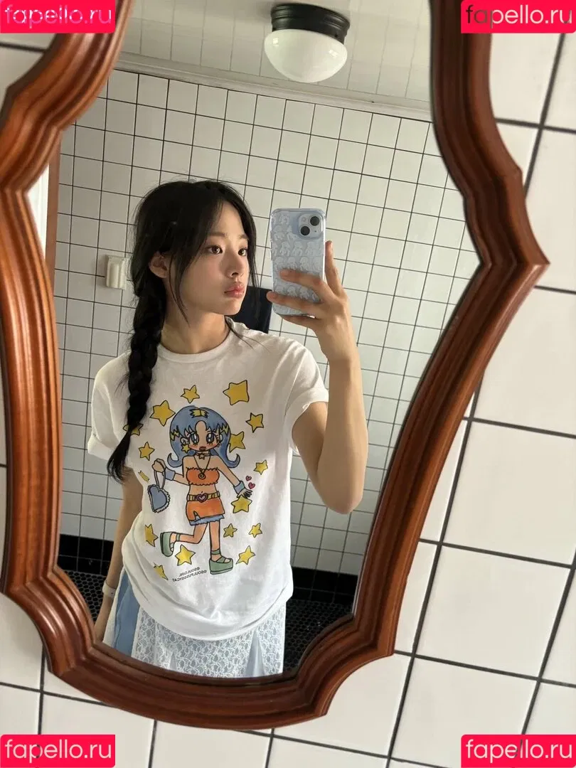 Minji / lovres_min__ / miniwithtattoos / newjeans_official Onlyfans Photo Gallery 