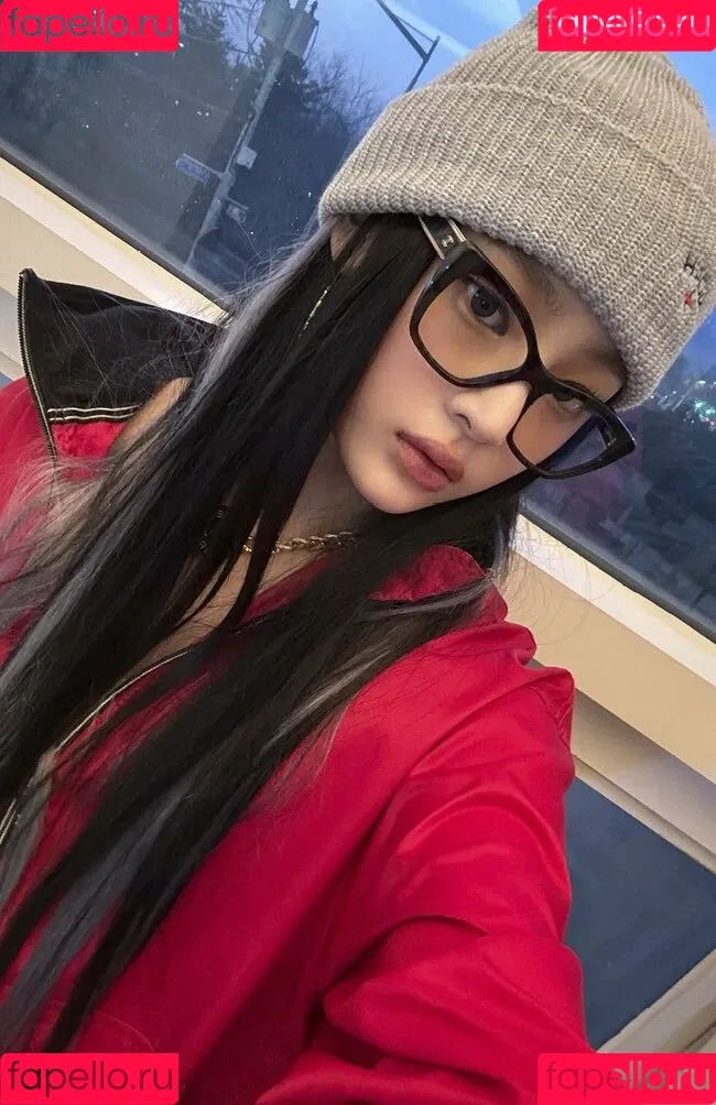 Minji / lovres_min__ / miniwithtattoos / newjeans_official Onlyfans Photo Gallery 