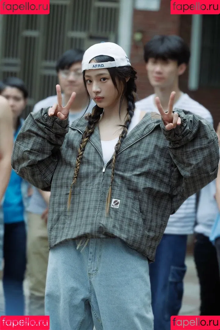 Minji / lovres_min__ / miniwithtattoos / newjeans_official Onlyfans Photo Gallery 