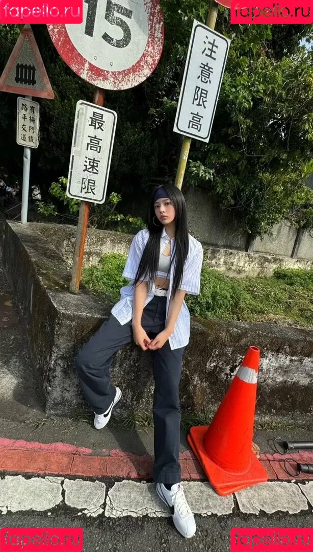 Minji / lovres_min__ / miniwithtattoos / newjeans_official Onlyfans Photo Gallery 