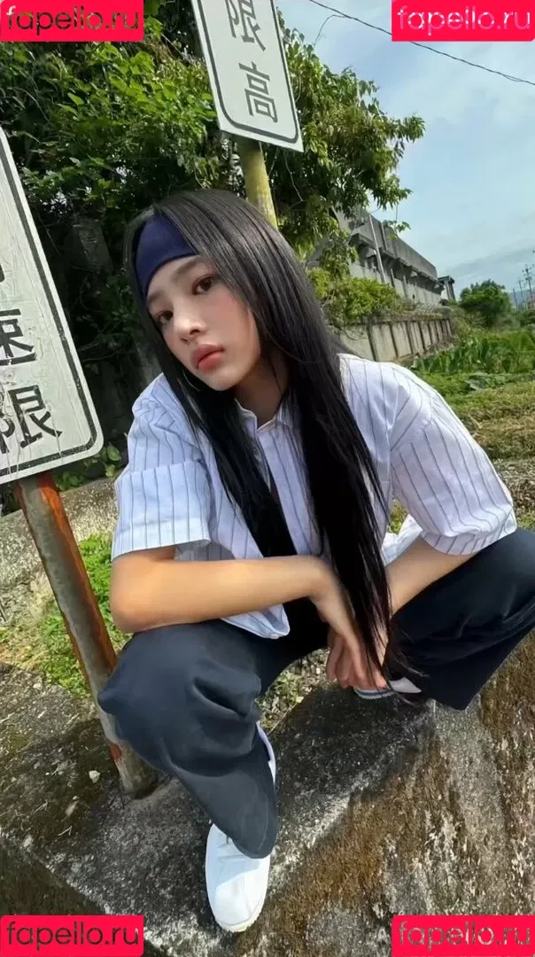 Minji / lovres_min__ / miniwithtattoos / newjeans_official Onlyfans Photo Gallery 