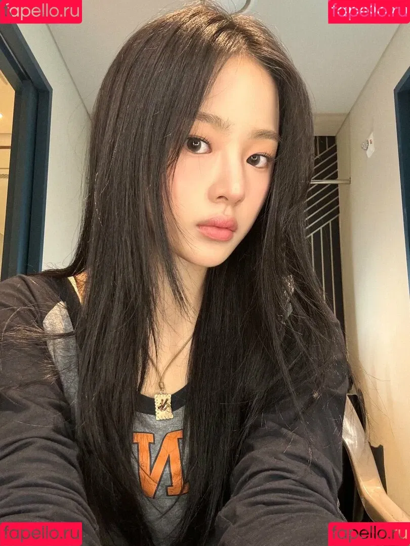 Minji / lovres_min__ / miniwithtattoos / newjeans_official Onlyfans Photo Gallery 