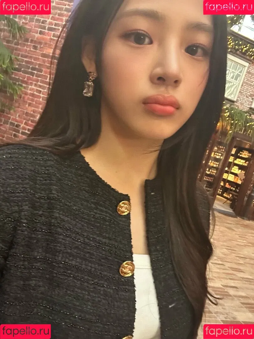 Minji / lovres_min__ / miniwithtattoos / newjeans_official Onlyfans Photo Gallery 
