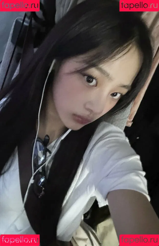 Minji / lovres_min__ / miniwithtattoos / newjeans_official Onlyfans Photo Gallery 