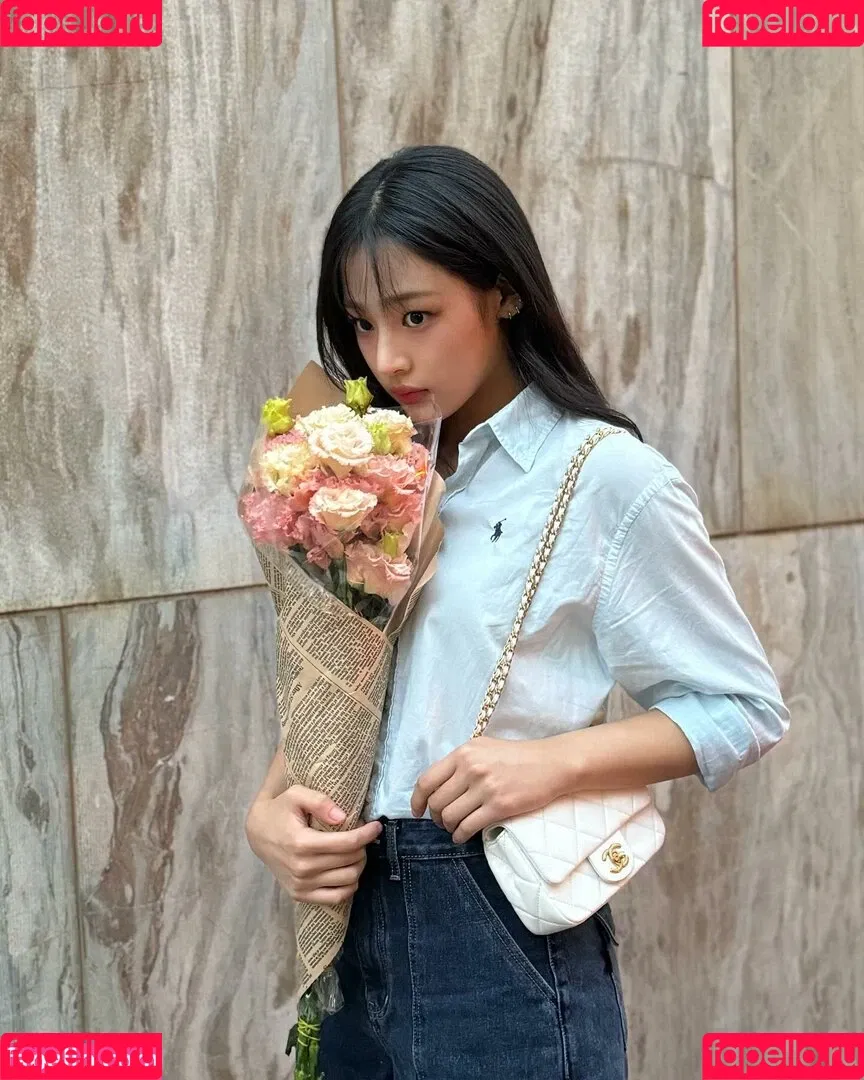 Minji / lovres_min__ / miniwithtattoos / newjeans_official Onlyfans Photo Gallery 