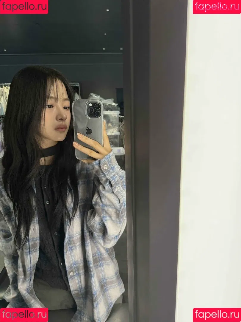 Minji / lovres_min__ / miniwithtattoos / newjeans_official Onlyfans Photo Gallery 