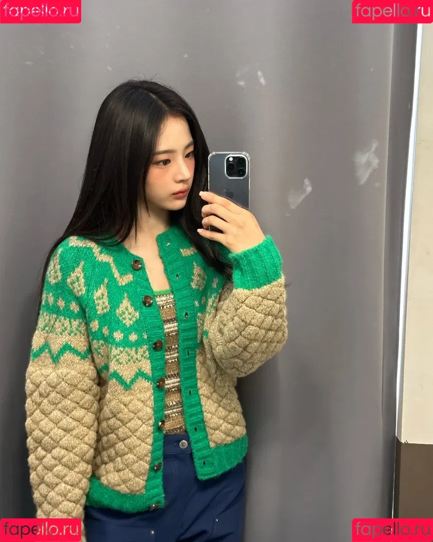 Minji / lovres_min__ / miniwithtattoos / newjeans_official Onlyfans Photo Gallery 