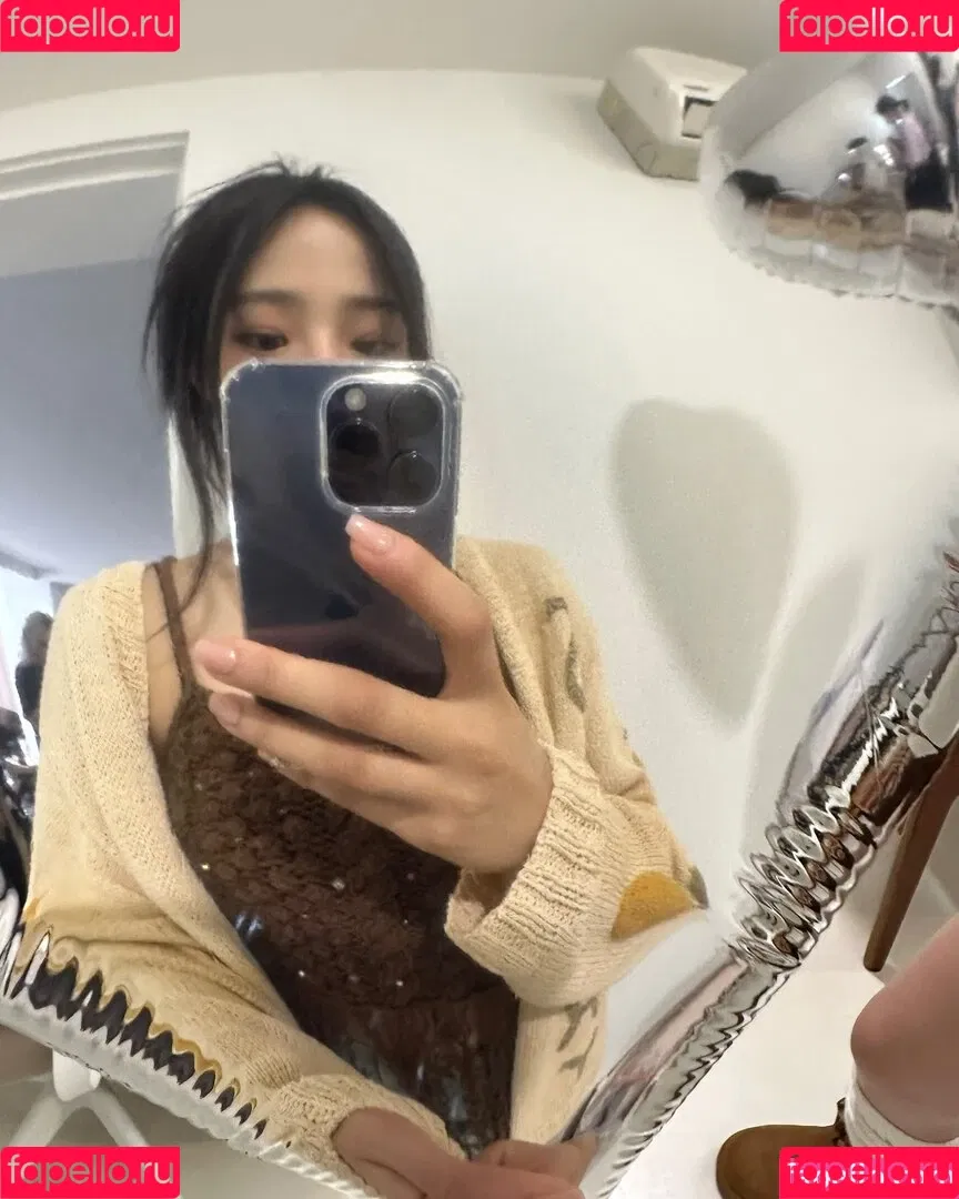 Minji / lovres_min__ / miniwithtattoos / newjeans_official Onlyfans Photo Gallery 