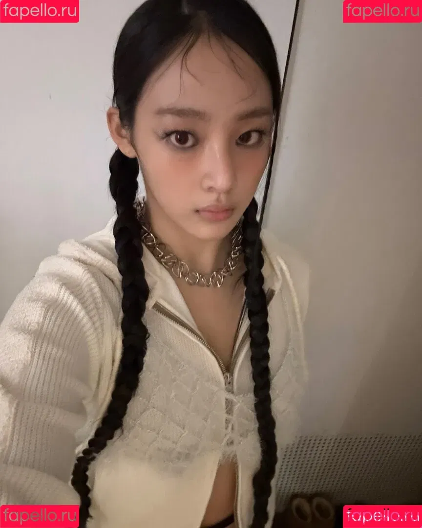 Minji / lovres_min__ / miniwithtattoos / newjeans_official Onlyfans Photo Gallery 