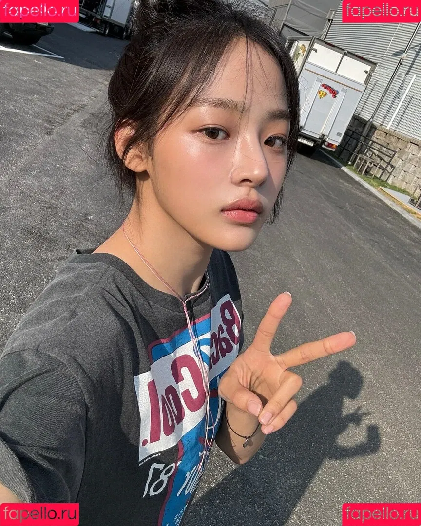 Minji / lovres_min__ / miniwithtattoos / newjeans_official Onlyfans Photo Gallery 