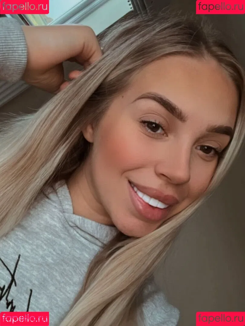 Becca Marie / bexmarieee / xxbeccamarie Onlyfans Photo Gallery 