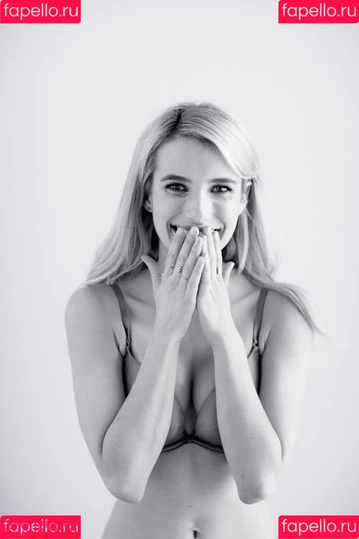 Emma Roberts / emmalee1996 / emmaroberts Onlyfans Photo Gallery 