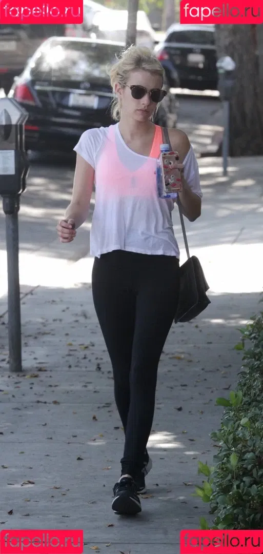 Emma Roberts / emmalee1996 / emmaroberts Onlyfans Photo Gallery 