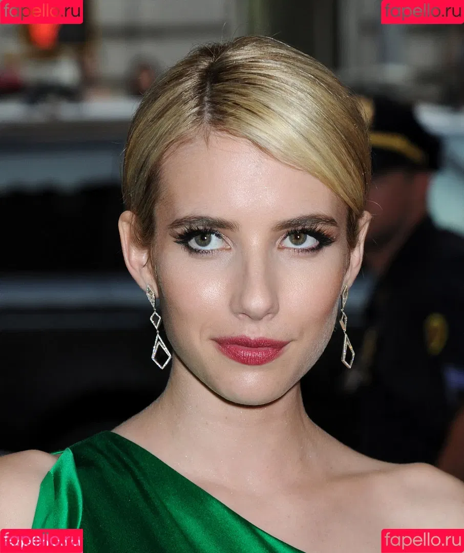 Emma Roberts / emmalee1996 / emmaroberts Onlyfans Photo Gallery 