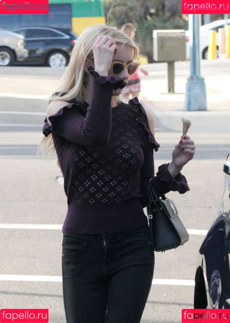 Emma Roberts / emmalee1996 / emmaroberts Onlyfans Photo Gallery 