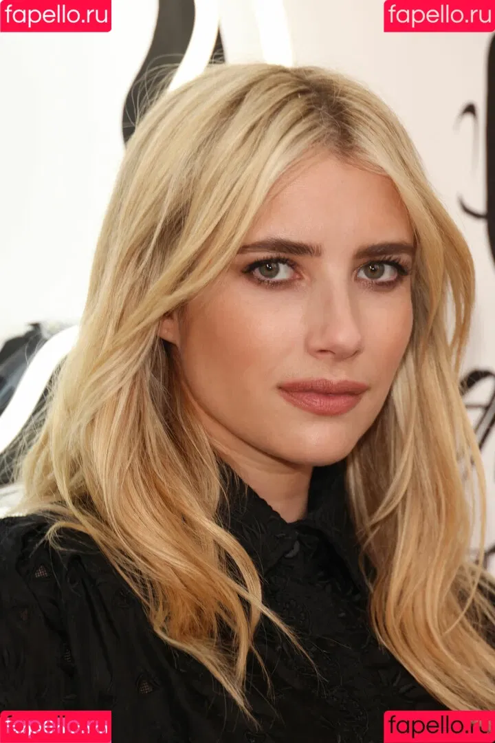 Emma Roberts / emmalee1996 / emmaroberts Onlyfans Photo Gallery 