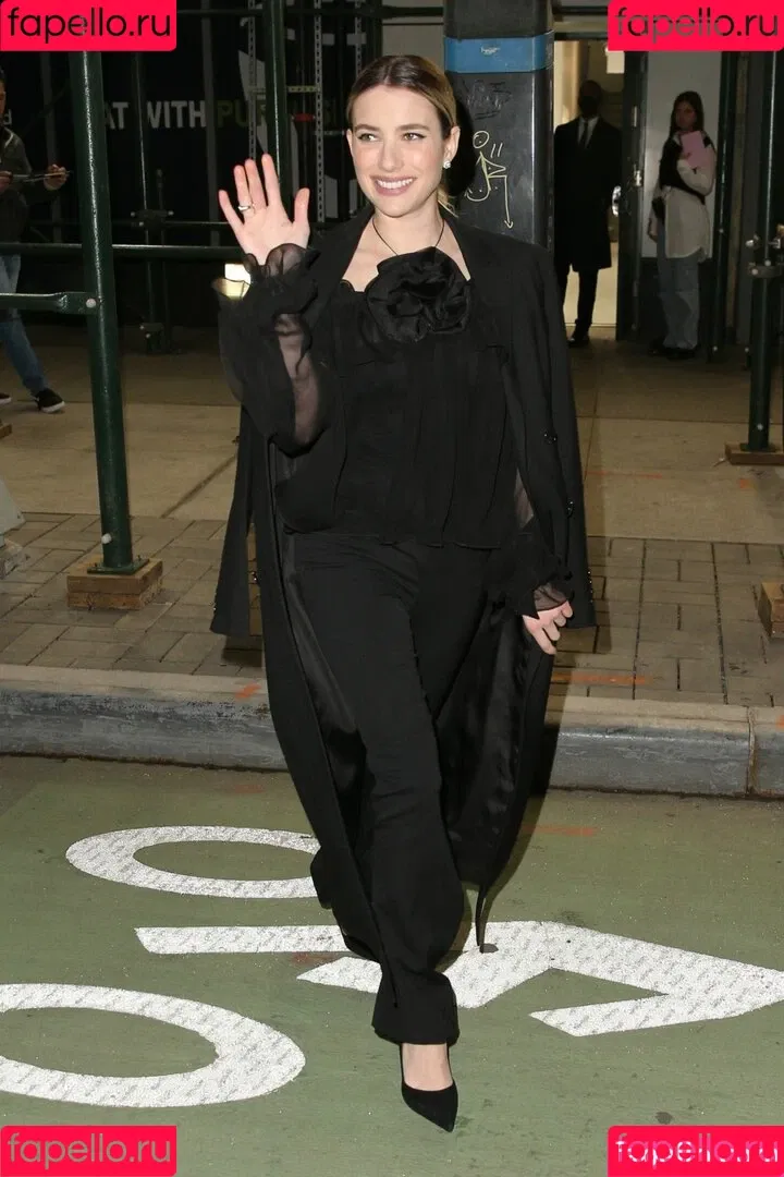 Emma Roberts / emmalee1996 / emmaroberts Onlyfans Photo Gallery 