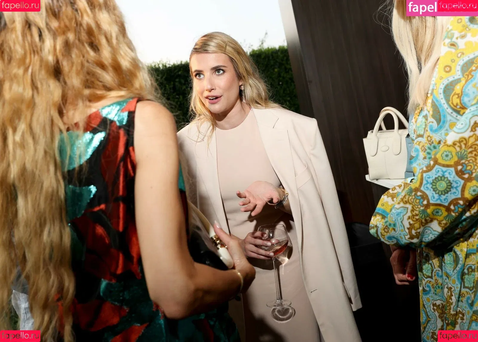 Emma Roberts / emmalee1996 / emmaroberts Onlyfans Photo Gallery 