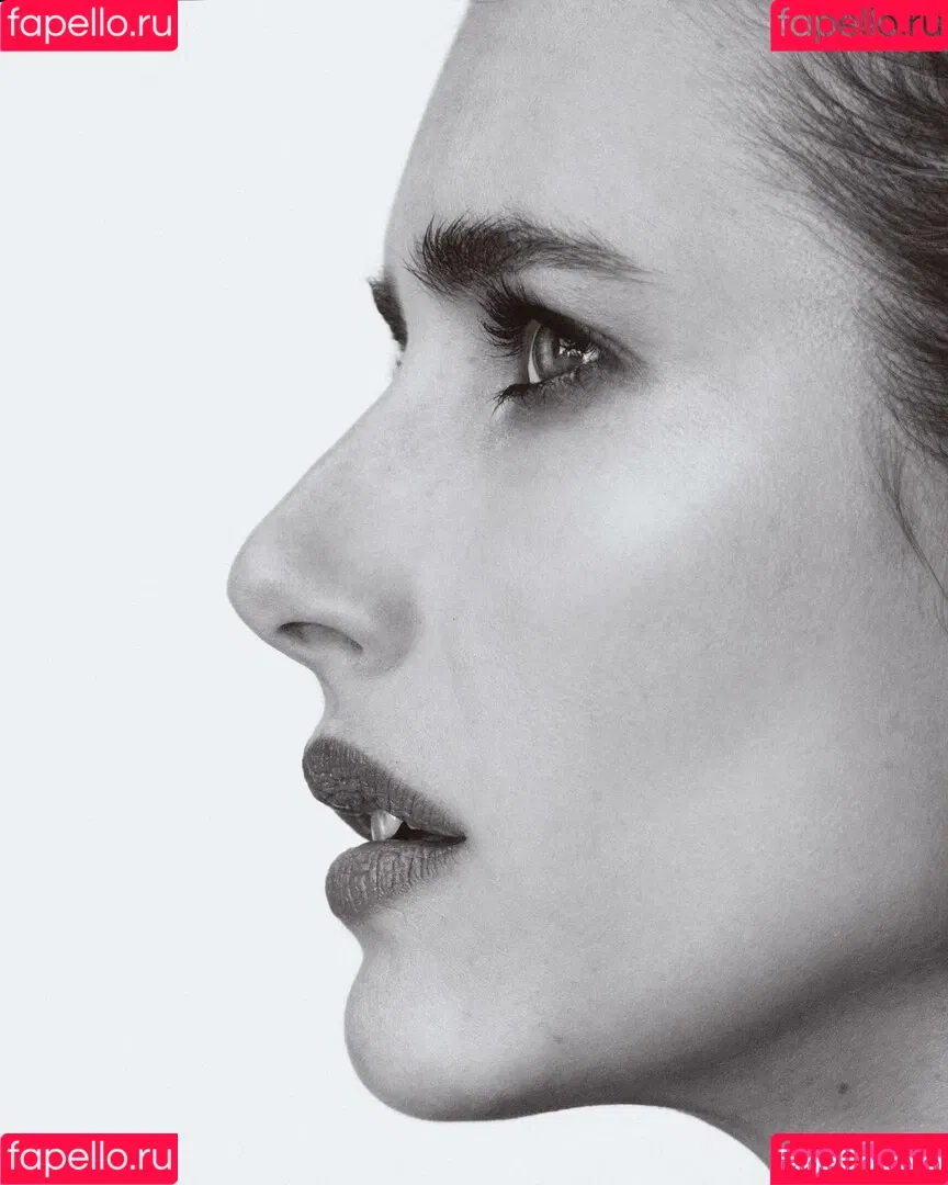 Emma Roberts / emmalee1996 / emmaroberts Onlyfans Photo Gallery 