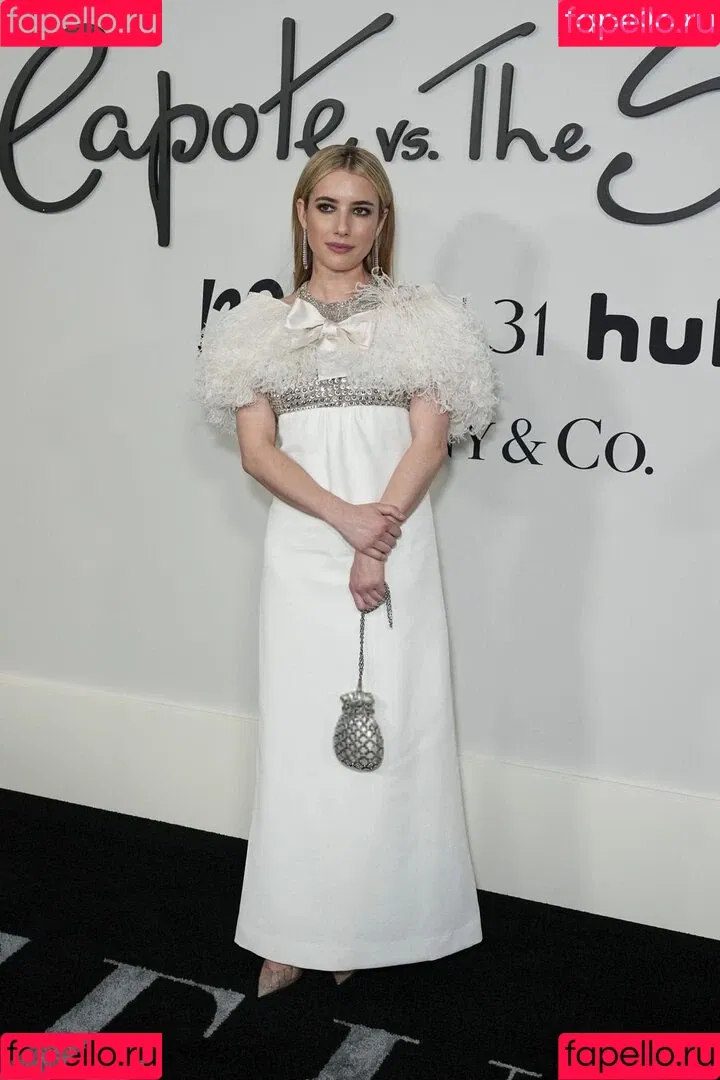 Emma Roberts / emmalee1996 / emmaroberts Onlyfans Photo Gallery 