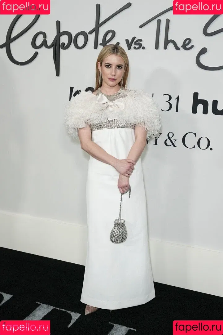 Emma Roberts / emmalee1996 / emmaroberts Onlyfans Photo Gallery 