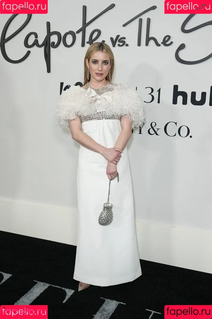 Emma Roberts / emmalee1996 / emmaroberts Onlyfans Photo Gallery 