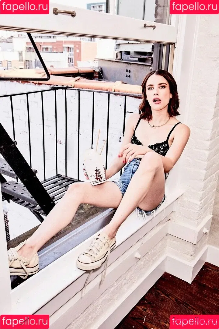Emma Roberts / emmalee1996 / emmaroberts Onlyfans Photo Gallery 