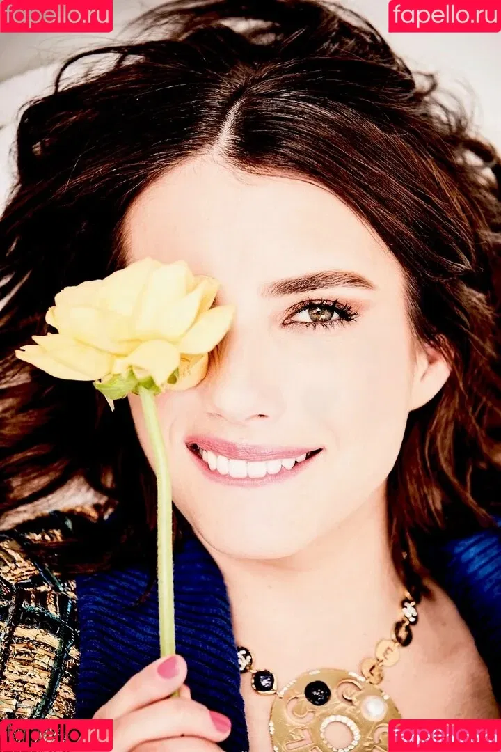 Emma Roberts / emmalee1996 / emmaroberts Onlyfans Photo Gallery 