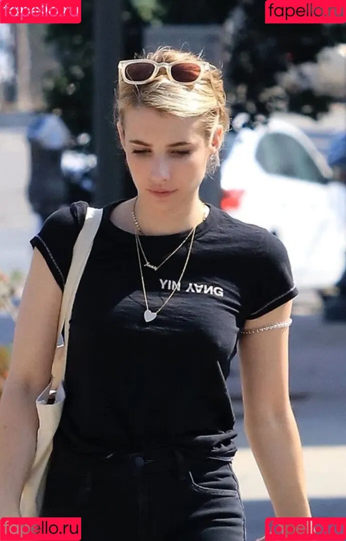 Emma Roberts / emmalee1996 / emmaroberts Onlyfans Photo Gallery 