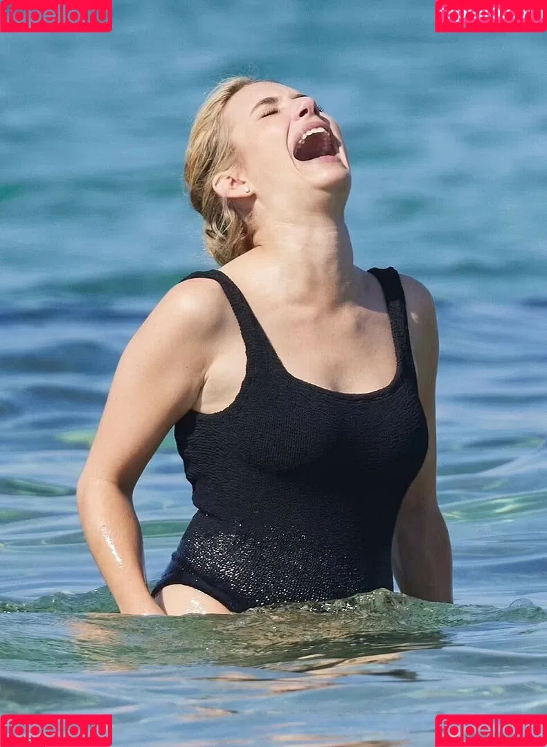Emma Roberts / emmalee1996 / emmaroberts Onlyfans Photo Gallery 