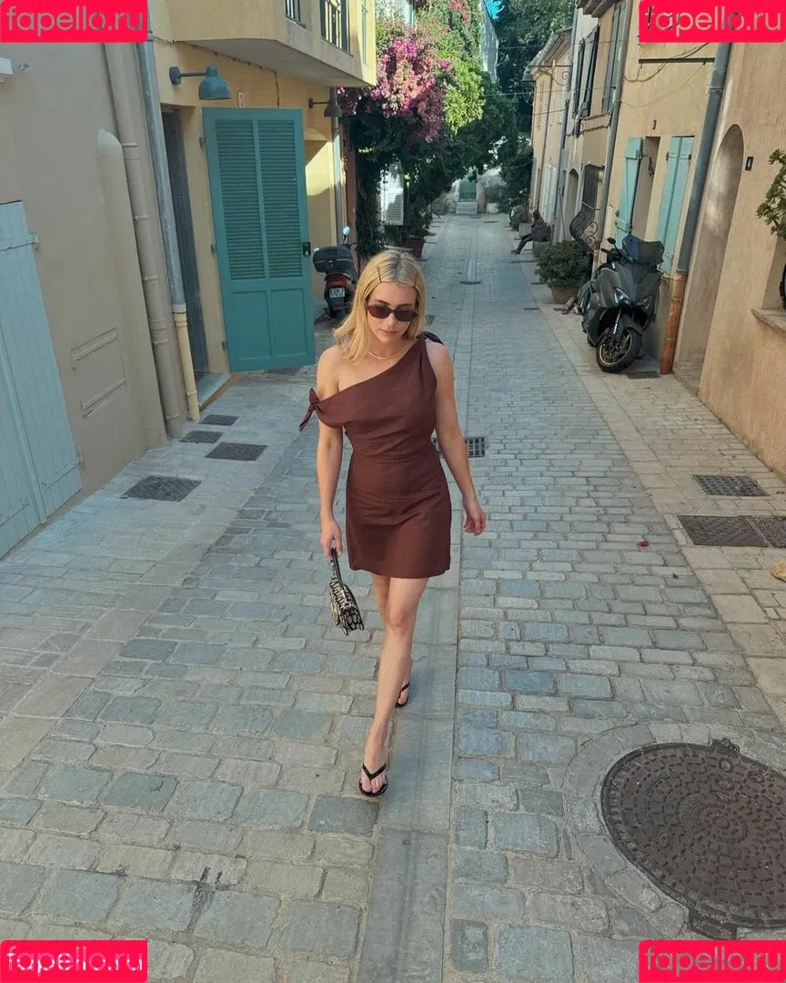 Emma Roberts / emmalee1996 / emmaroberts Onlyfans Photo Gallery 