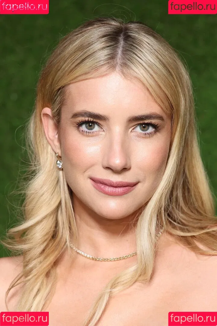 Emma Roberts / emmalee1996 / emmaroberts Onlyfans Photo Gallery 