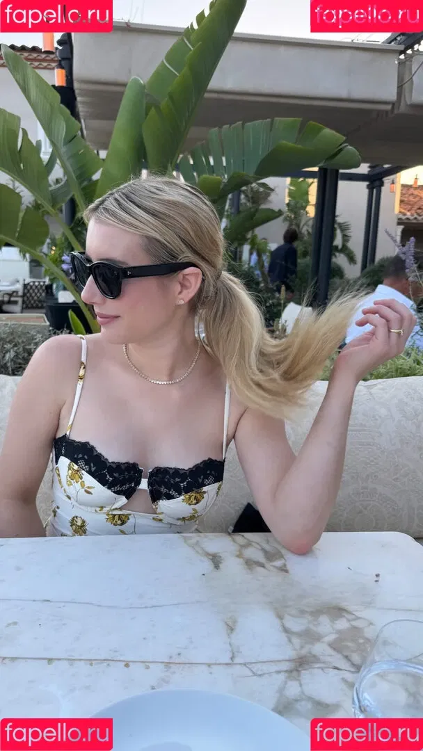 Emma Roberts / emmalee1996 / emmaroberts Onlyfans Photo Gallery 